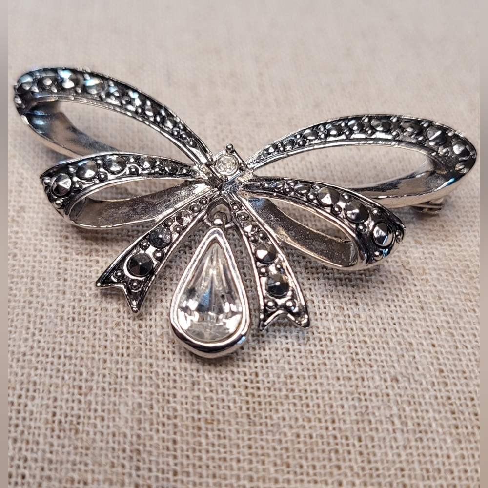 Vintage Avon Bow Brooch
